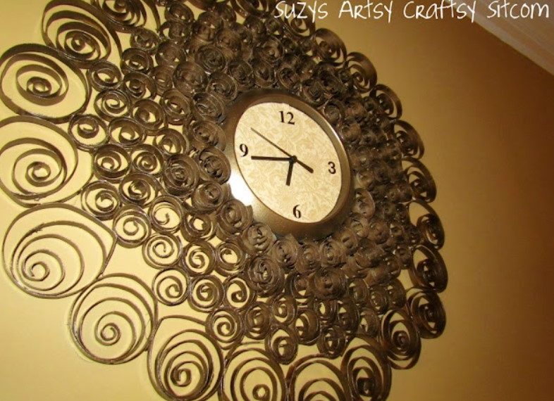 Fantastic Faux Brass Wall Clock!